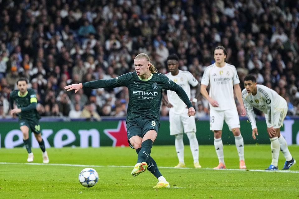 欧冠综述:曼城21逆转皇马阿森纳6战全胜领跑穆帅斩落意甲冠军