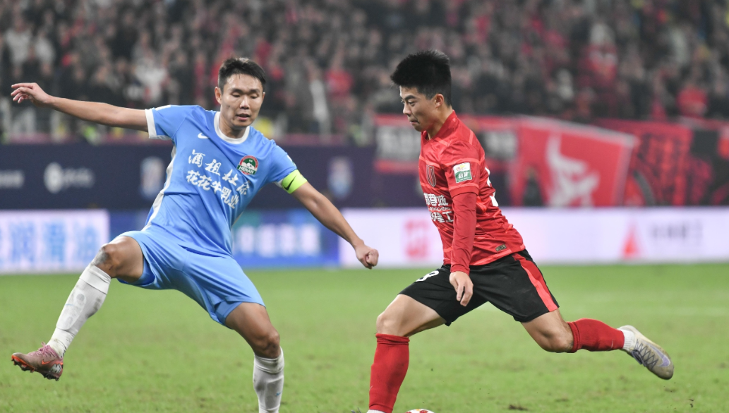 跨赛季四杀成都，河南队的人员结构合适打中超硬仗