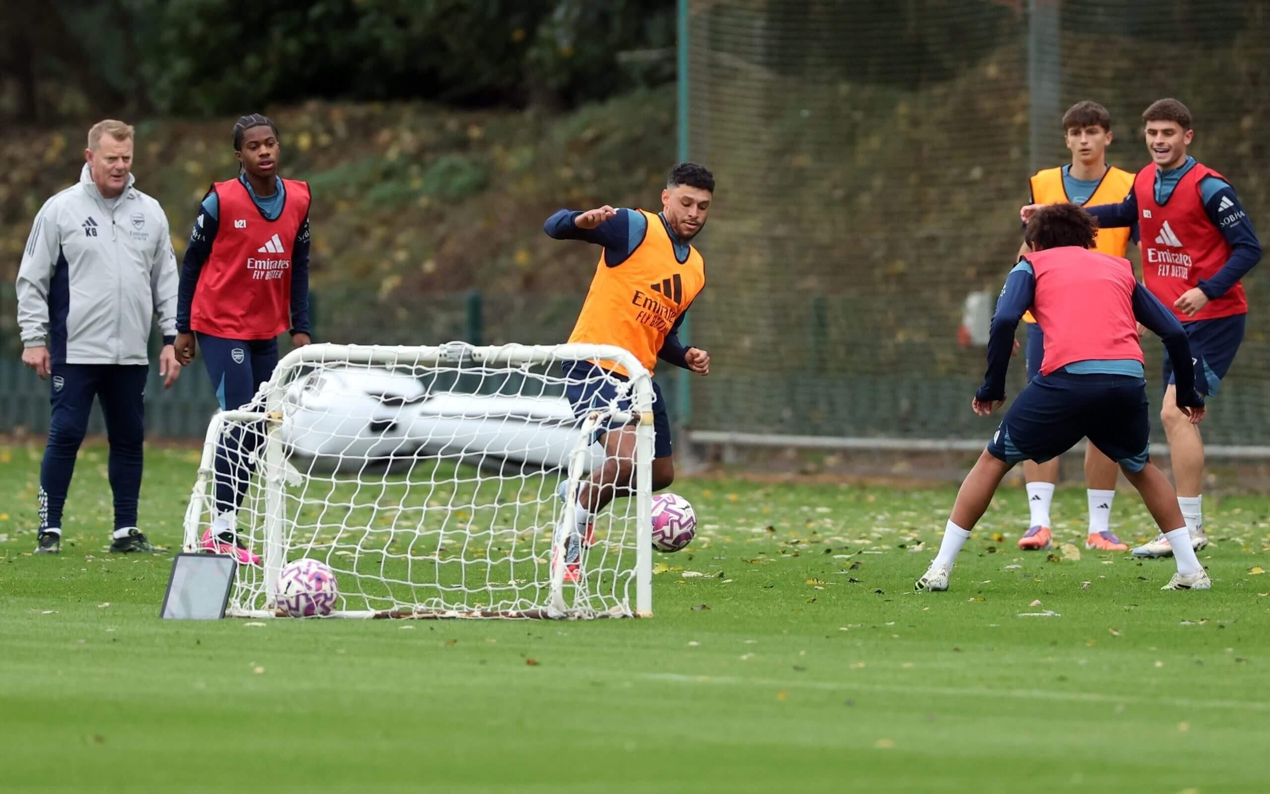 张伯伦:枪手拥有真正成功所需的一切道曼的行为举止很成熟