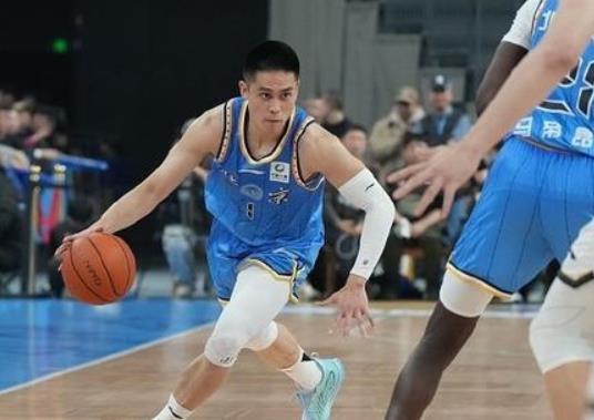 CBA第3轮:首钢大胜辽宁,杨鸣被驱逐四川队遭遇三连败