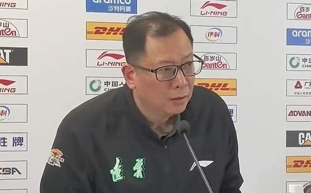 辽篮为何负北京吴乃群说得含蓄,一席话却很刺耳,许利民啥都说
