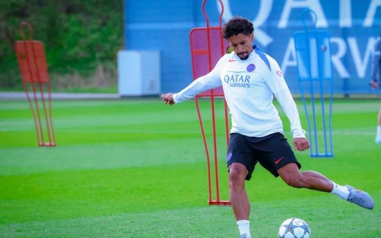 巴黎官方：马尔基尼奥斯肌肉疲劳接受治疗登贝莱单独训练