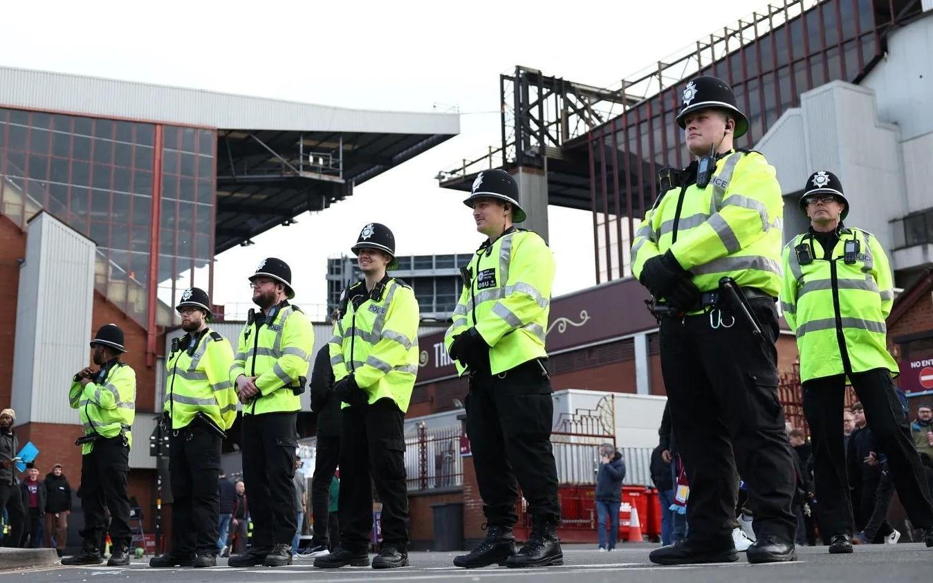 泰晤士:维拉对阵马卡比期间,将有700名警察参与安保行动