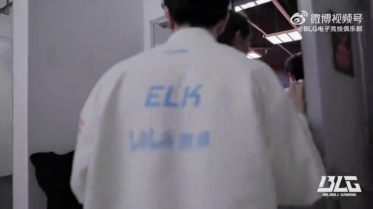 Elk：MSI一直被卡线很难受，shad0w：你没节奏点肯定难受