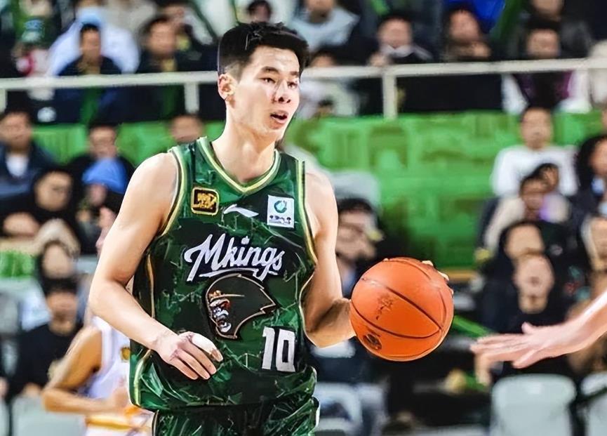 同曦队主场胜上海，球队追加8万奖金，郭昊文全场最佳