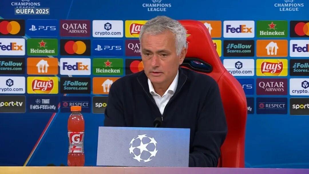 0分垫底！欧冠惨吞6连败，穆里尼奥怒斥裁判