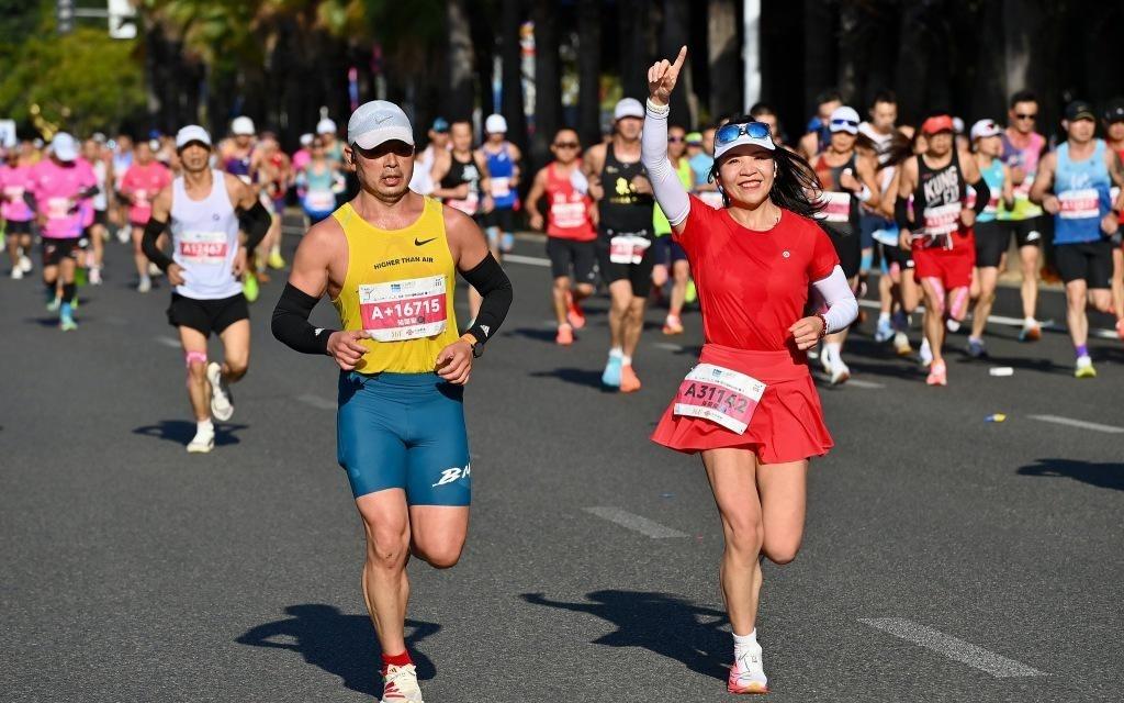 跑给谁看城市马拉松中的身体展示与