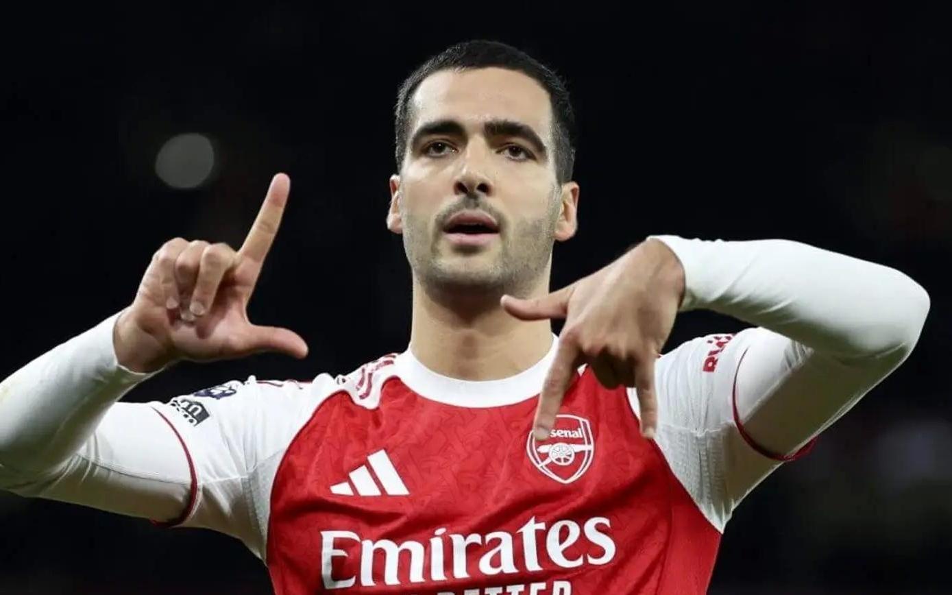 TA:在梅里诺踢中锋时,阿森纳整体的运转会变得更加流畅