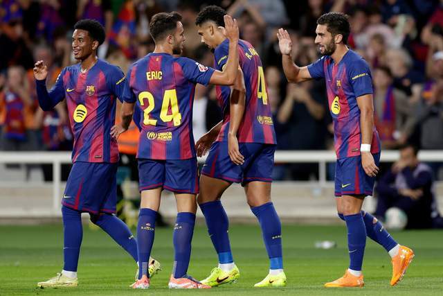 11场28球西甲第1!巴萨进攻火力超皇马:全队11人破门