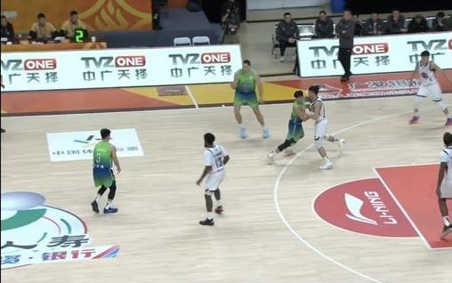 三外援爆发陈林坚给力CBA俱乐杯山东高速轻取天津