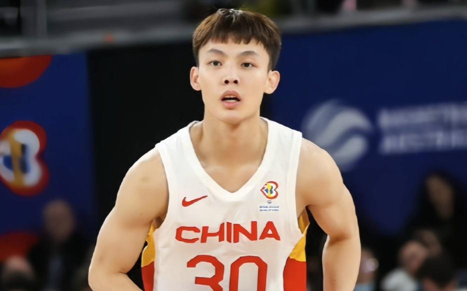 高诗岩太霸气！打脸CBA名记，也让徐杰彻底尴尬，他别想进国家队