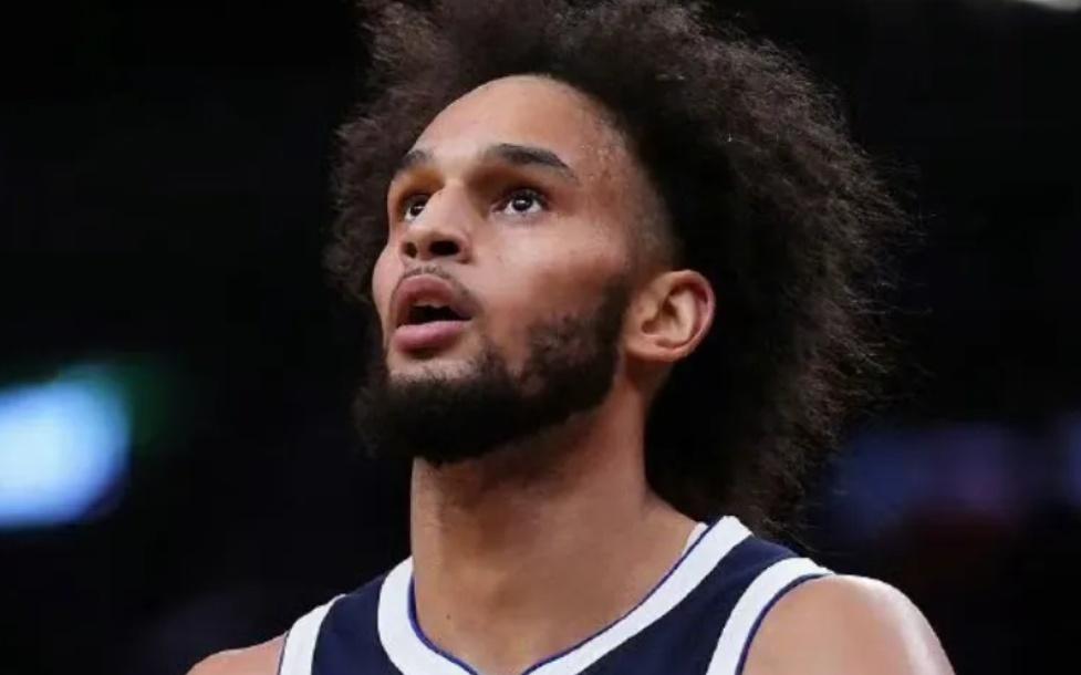 官宣赛季报销!小牛中锋彻底倒下,欧文运气真差