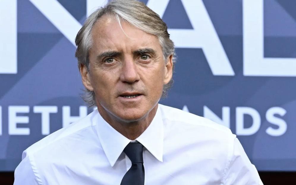 太阳报:曼奇尼近日告知朋友,他可能成为曼联新帅潜在候选人