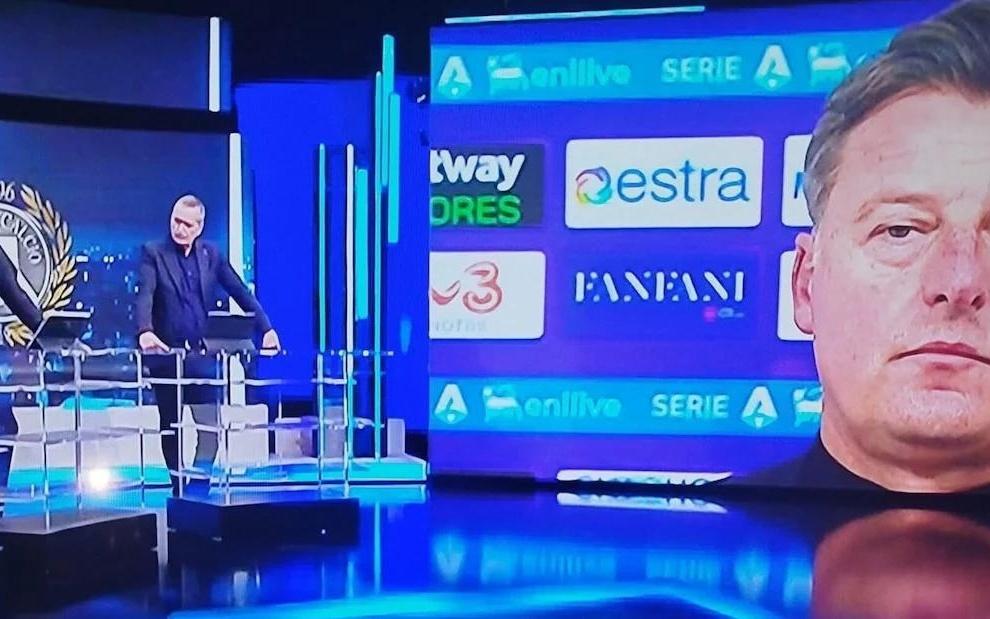 惨败后乌迪内斯主帅向记者发火：你去问球员，别来问我