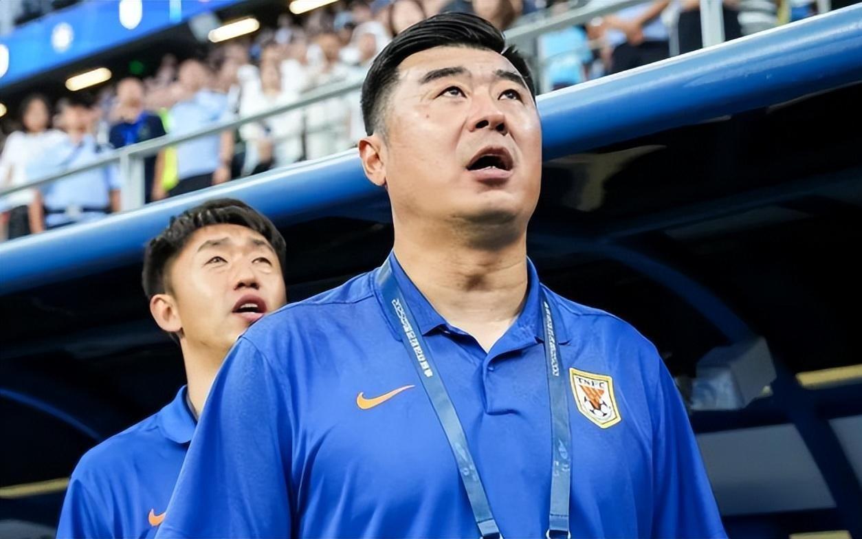 比赛还没开打,山东泰山先迎来两个超级大喜讯,客场取胜浙江稳了