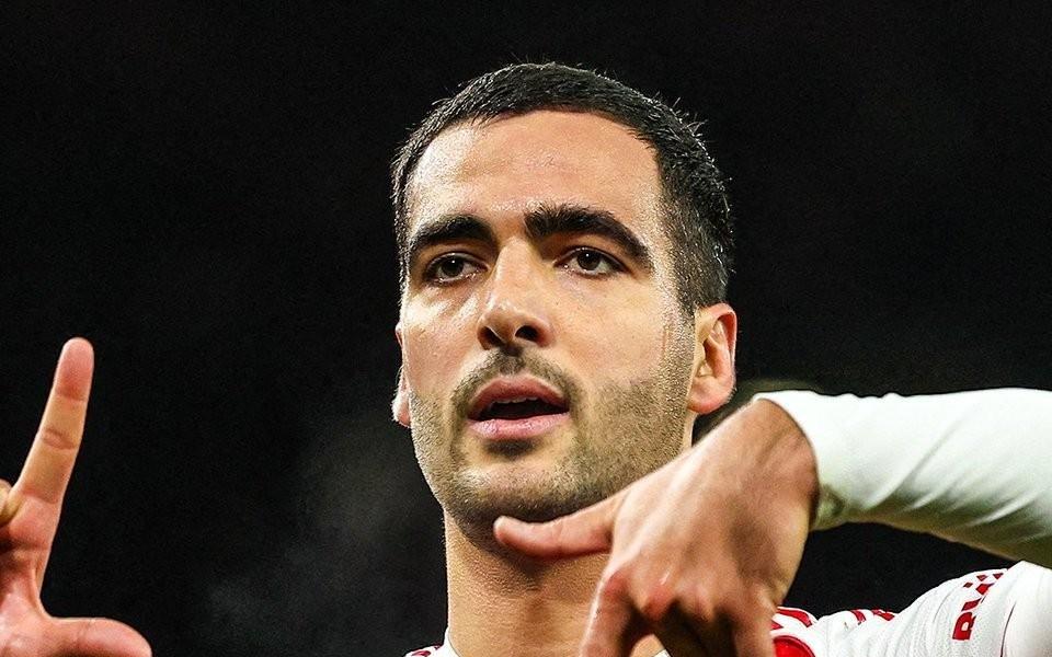 梅里诺是2025年英超阿森纳队内射手王,也是同期英超头球王