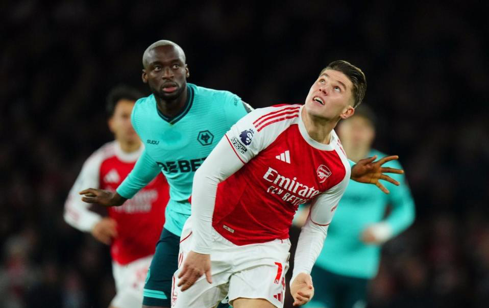 7600万血亏阿森纳新援中锋获最低分