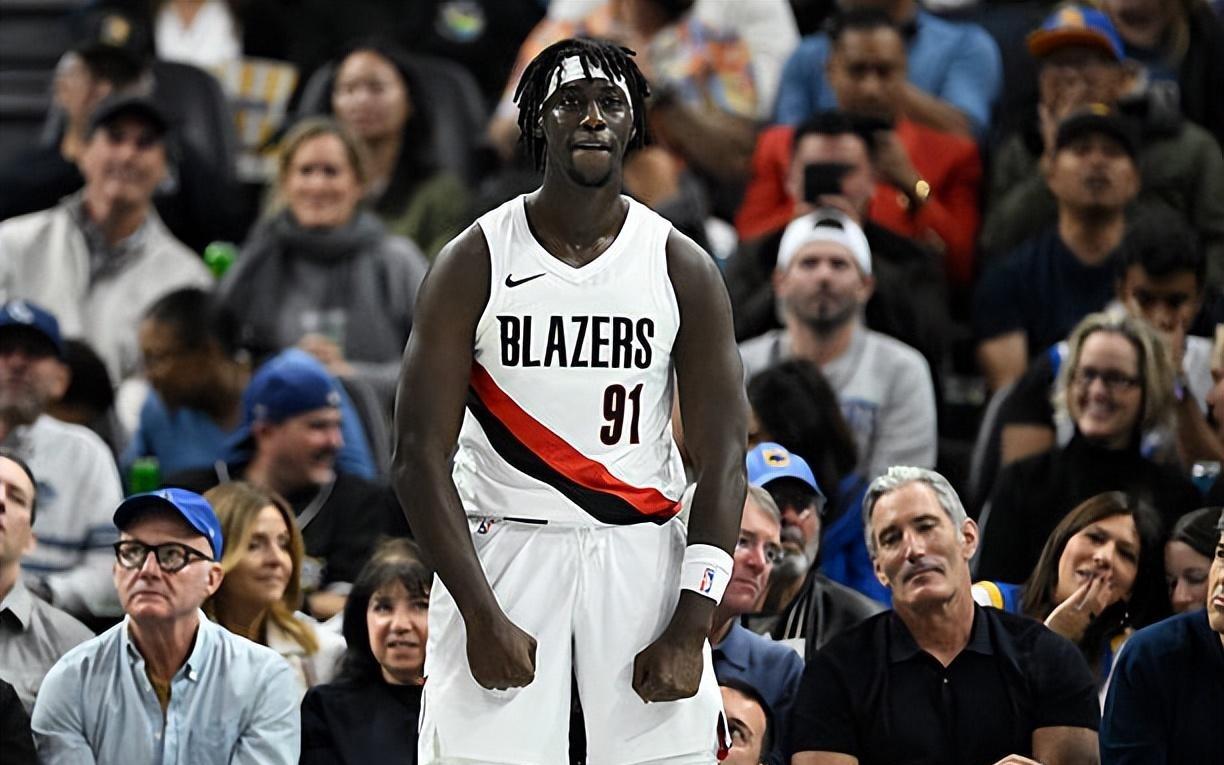 面对勇士拿下生涯最高分!马刺弃将也是逐渐在开拓者站稳脚跟了