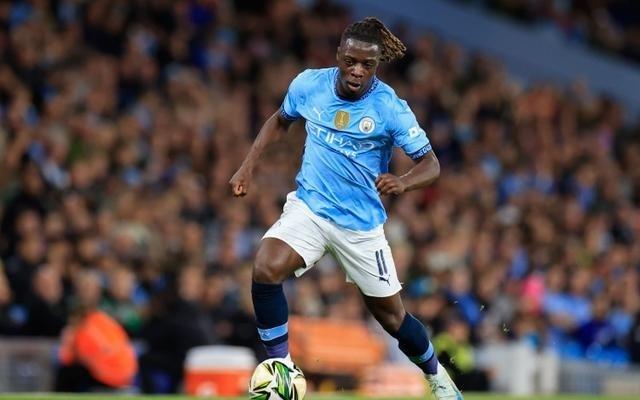 多库对伯恩利禁区触球21次、过人7次、对抗成功10次,皆全场最多