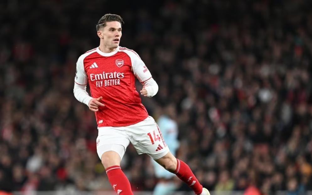 萨卡神仙球+造乌龙绝杀!阿森纳21狼队,5分领跑静待曼城翻车