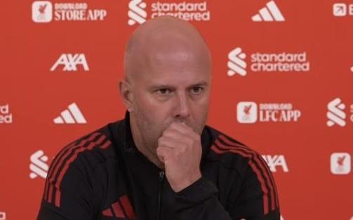 斯洛特：不对球员感到失望，不知道琼斯