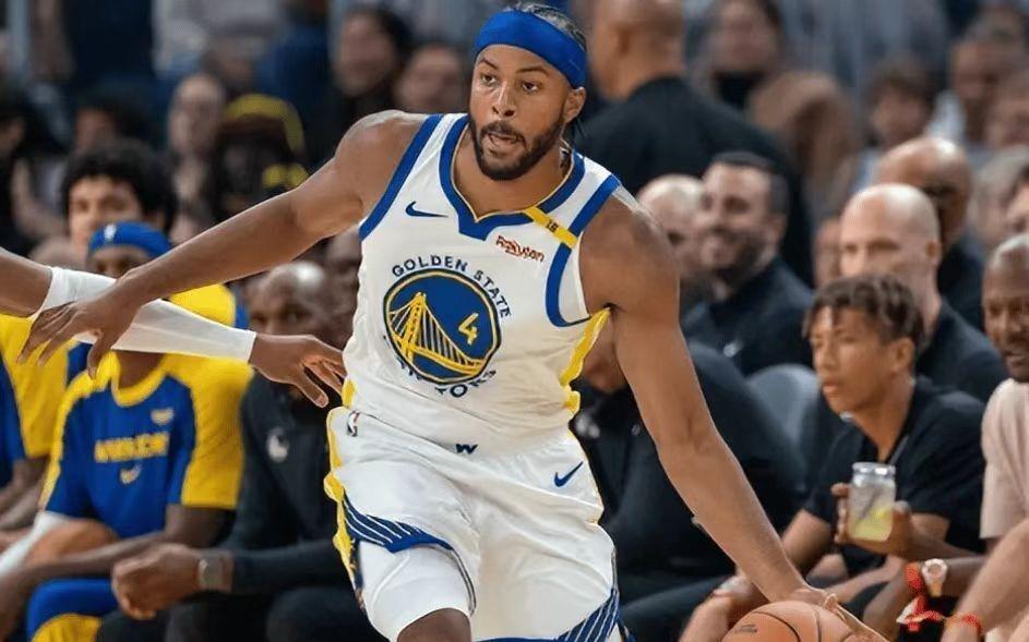 打疯了！勇士穆迪单节21+7三分连创纪