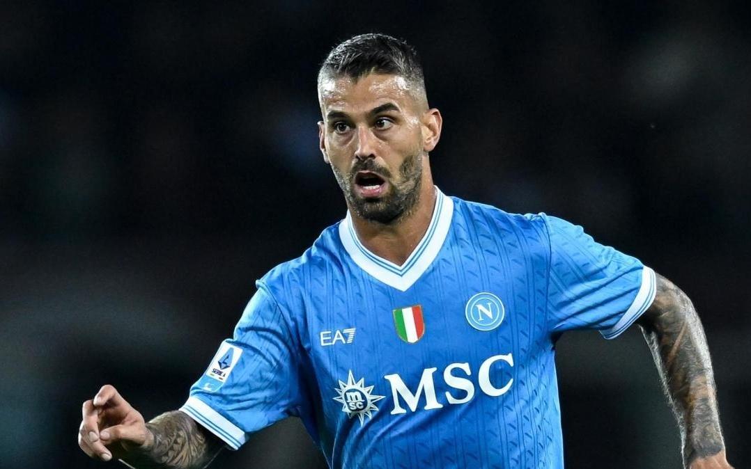 斯皮纳佐拉：我们没能踢好，感觉本菲卡更强、更具侵略性