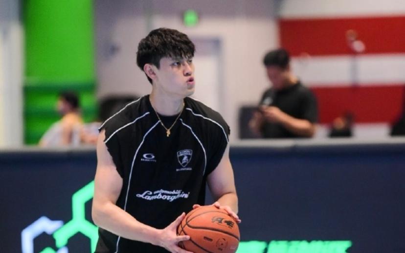 不打CBA了曾凡博收到澳洲球队邀约，预计回归国家队！