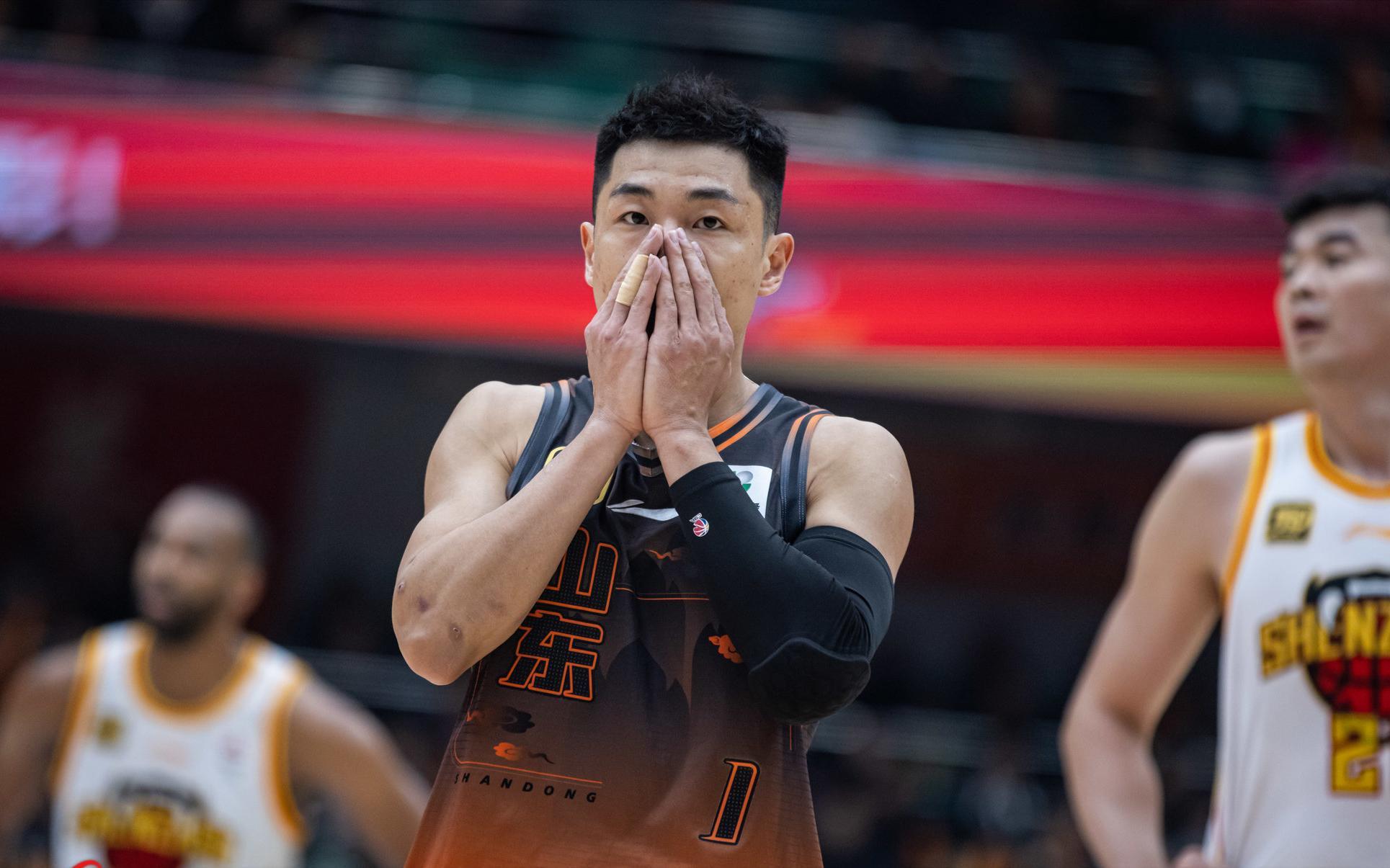 高诗岩错失扳平!CBA两国手对决,4中0碰上5中1,山东5分输北控