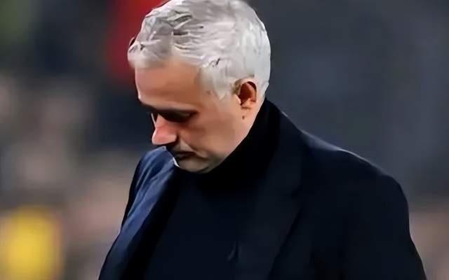 30！穆帅又率队大胜：本菲卡10轮不败+