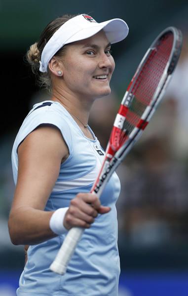 佩特洛娃：安德列娃的低迷与她年龄有关系，媒体过多关注让她不安