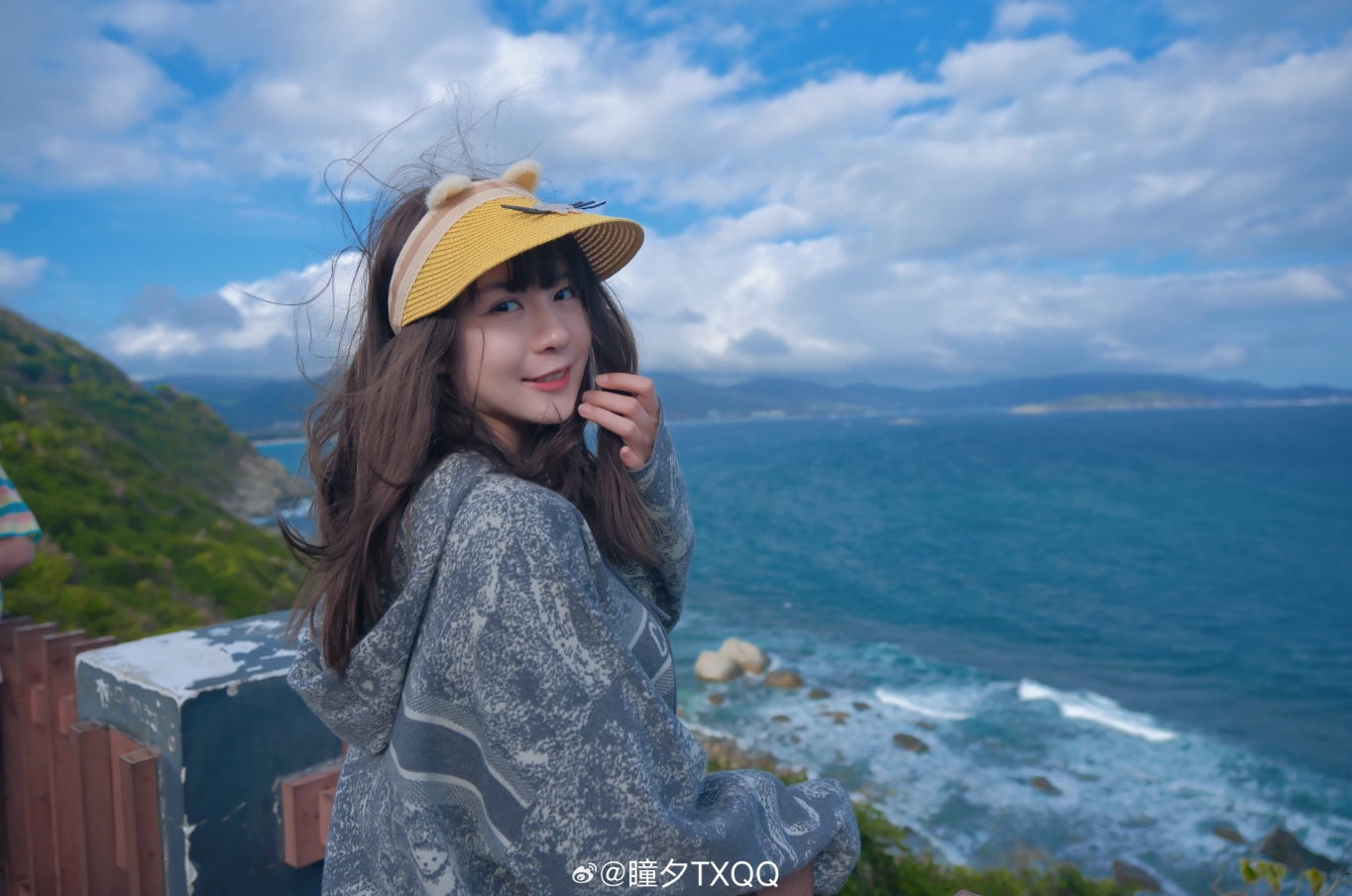是兮夜给你拍的吗解说瞳夕晒照：去看海咯！