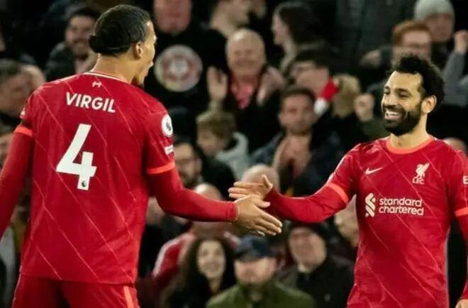 更衣室崩盘!萨拉赫公开炮轰斯洛特,冬窗离队已成定局