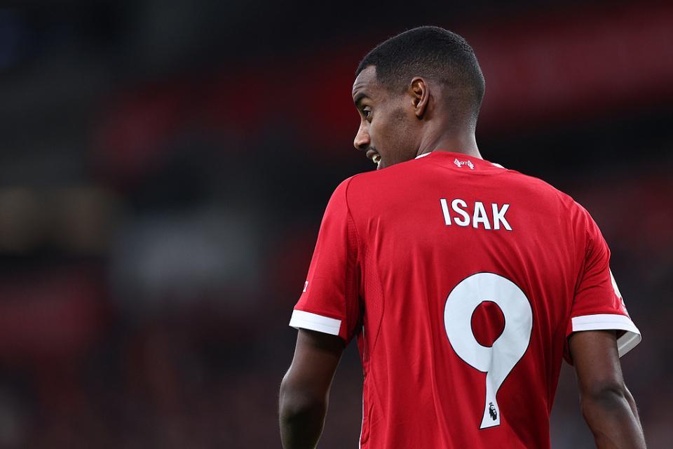 利物浦哭晕1.4亿欧签玻璃人!仅踢8场便需手术,英超+欧冠仍0球