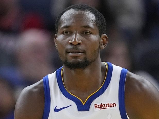 场均17+7+3,妥妥的全能锋线!库明加早点这么打,也不至于被DNP