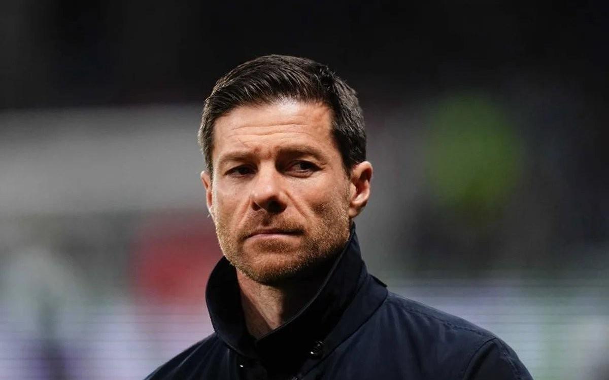 皇马本赛季西甲前10轮拿到27分,为队史同期积分第二高