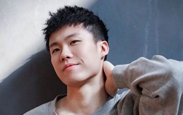 记者：百万粉丝网红球员赖益烨加盟NBL新军上海玄鸟队