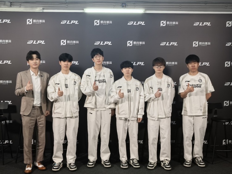 iG赛后群访教练：接下来的客场作战希望能拿到全胜战绩