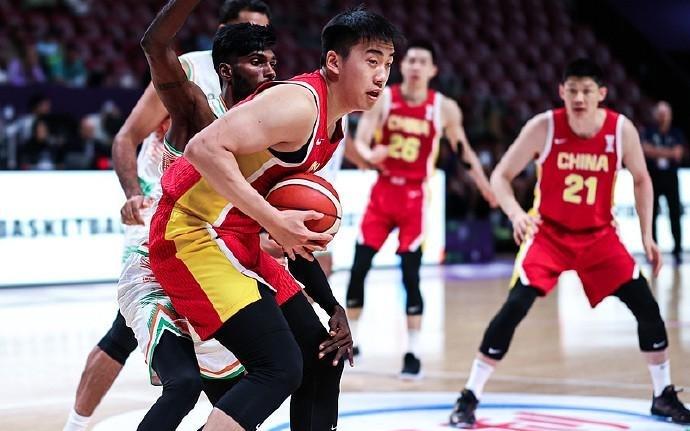 北青：王俊杰是今夏中国男篮最大发现，他希望大学毕业冲击NBA
