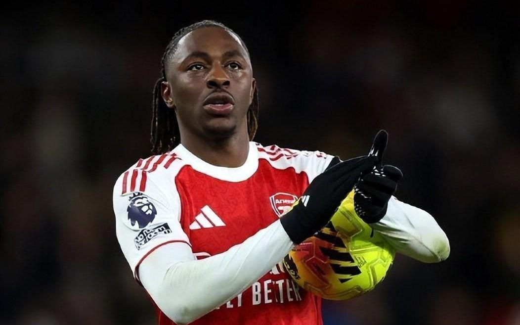 阿森纳10号困局！高价强援被改造成型，冲冠之路竟埋用人隐患