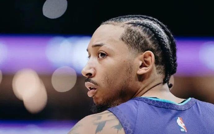 我擦！湖人火箭都有意的射手！詹姆斯杜兰特第一次抢人！