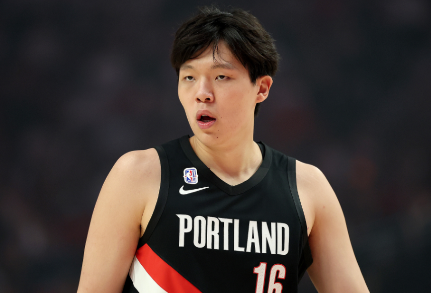 杨瀚森被召回战湖人3大展望:能否首进三分创新高需提升攻防效率