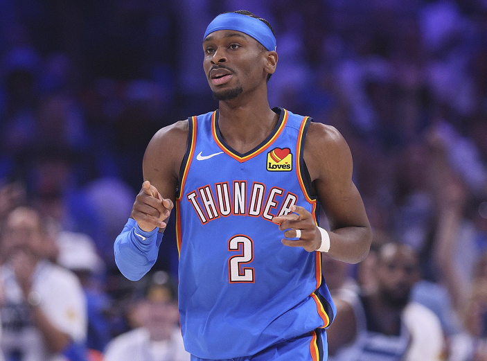 NBA今日里程碑!SGA追平大O,米球王超越老詹,东契奇队史第1