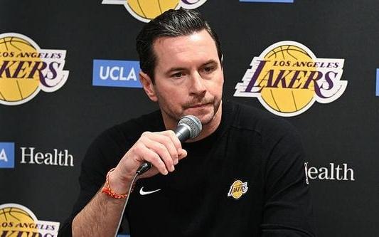 雷迪克:开场两分钟就意识到赢不了对球队表现非常失望