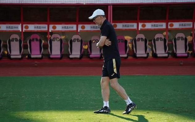 中甲大结局，辽宁铁人+重庆战中超姆本扎28球获金靴广西降级