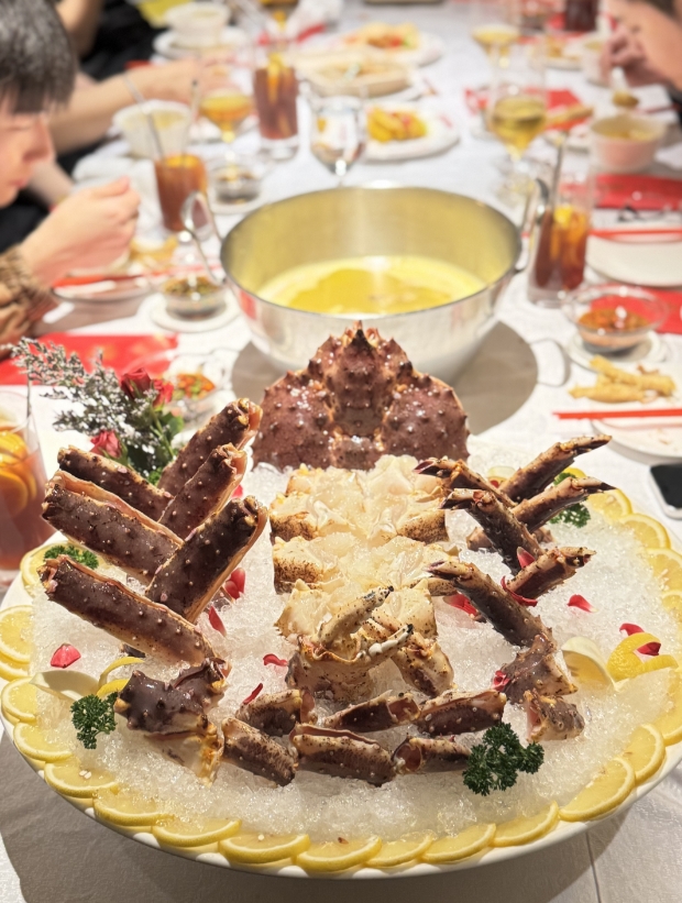 LPL独一档的伙食！战胜BLG，JDG分享队伍豪华大餐照：赢了就是要多吃点