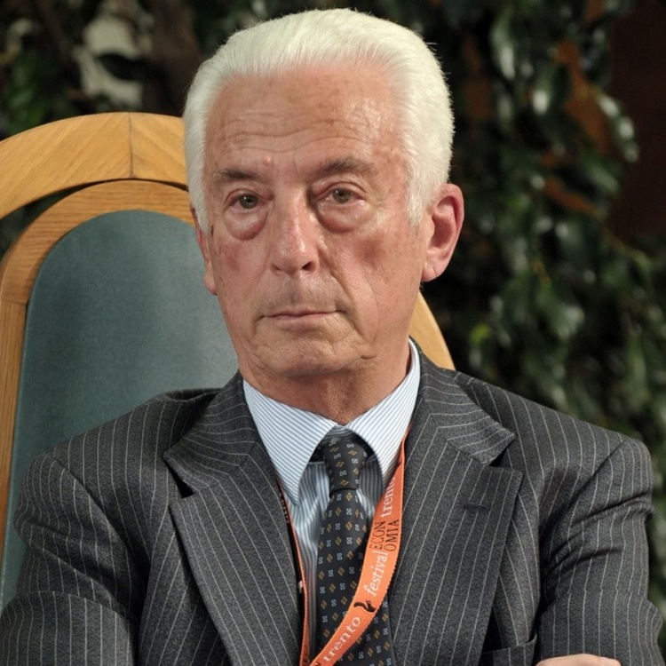R.I.P.尤文图斯前主席弗朗佐格兰德史蒂文斯离世，享年96岁
