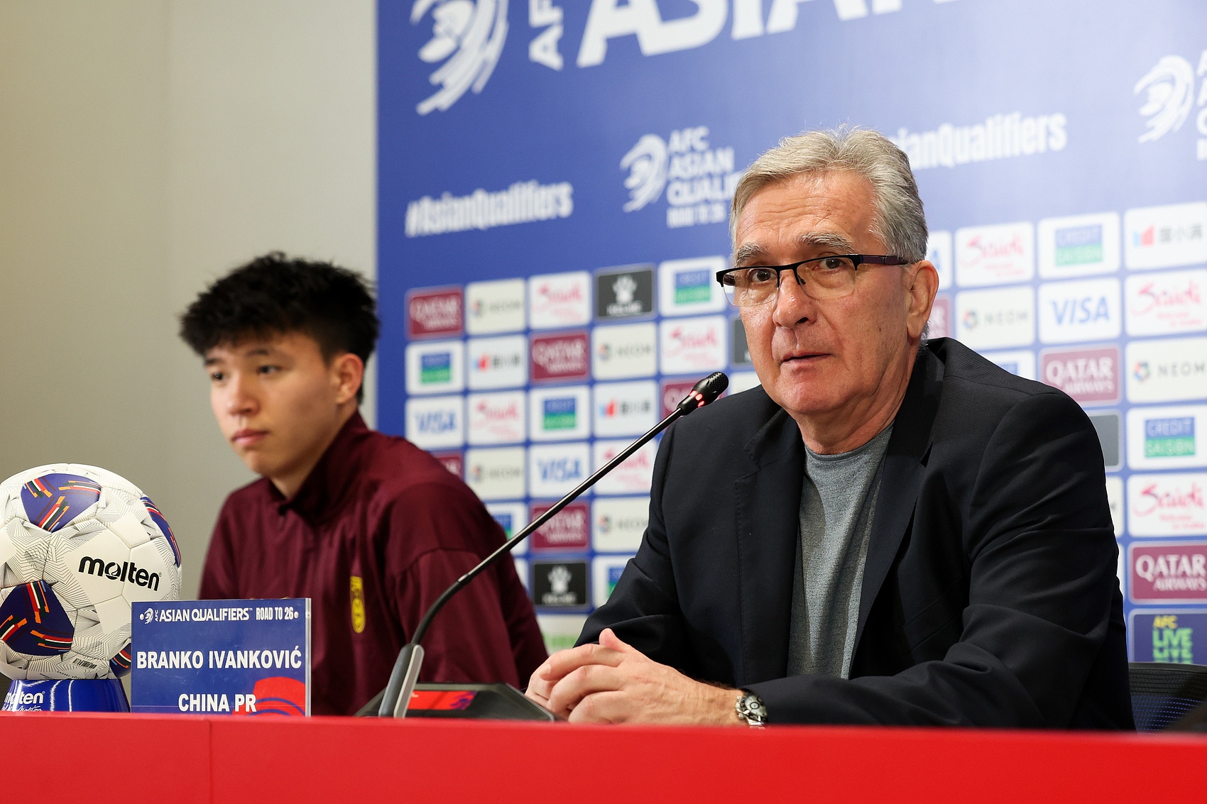 伊万：接下来会安排友谊赛之后有东亚杯国家队大门向所有人敞开