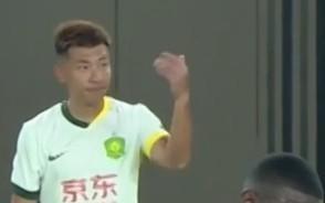里程碑，北京国安球员何宇鹏职业生涯俱乐部赛事已出战100场