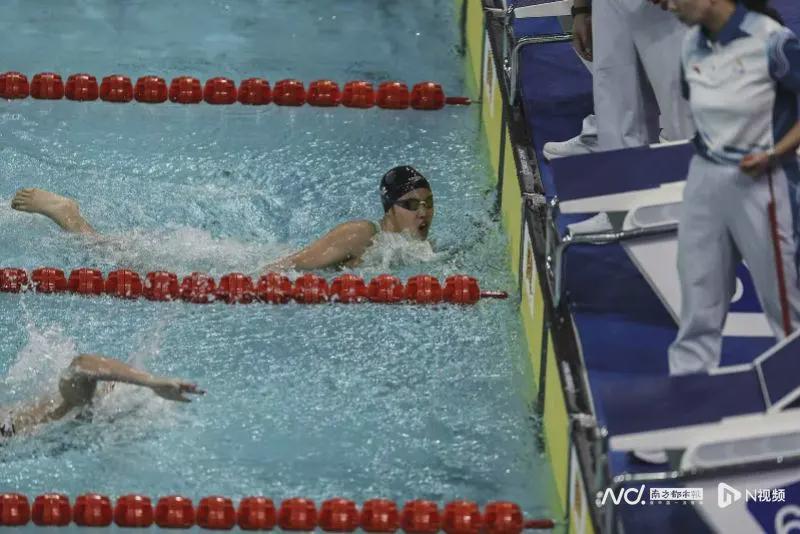 刚满13岁,“小孩姐”打破亚洲纪录!